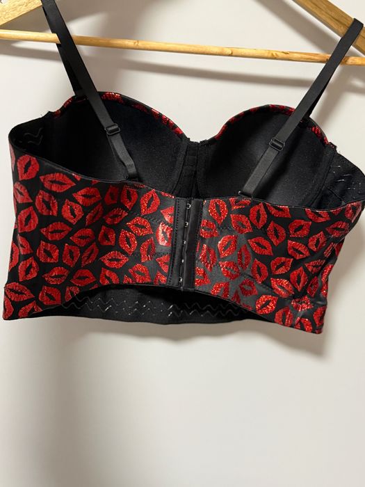 Къс елегантен топ