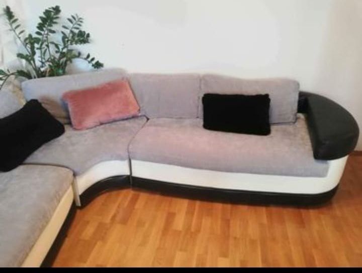 Ъглов диван с механизъм за спане