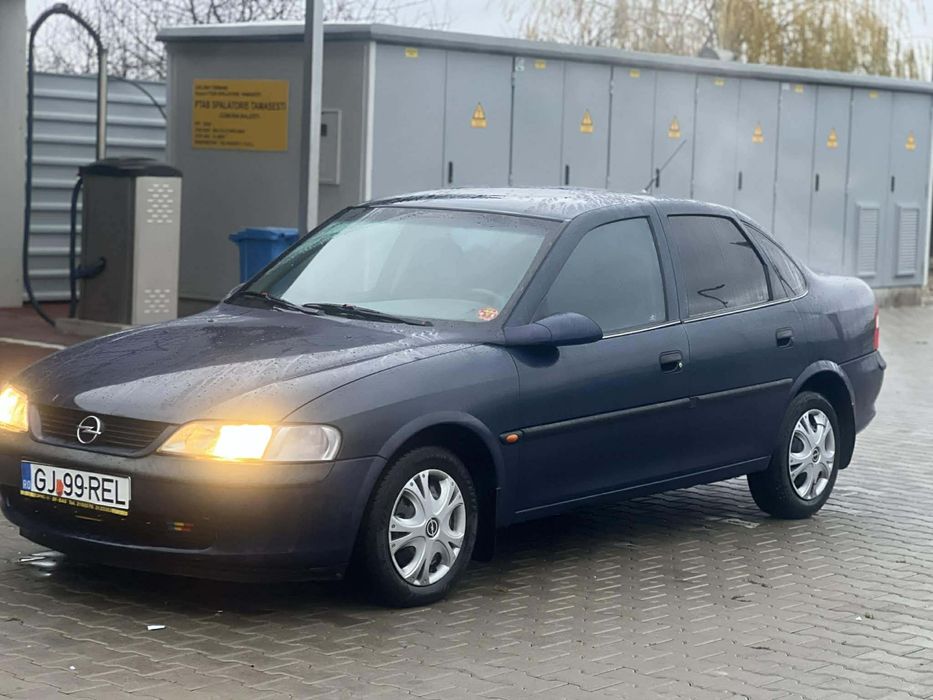 Opel vectra B 1.6 benzina