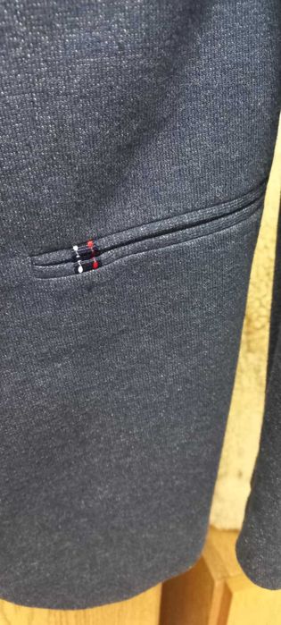 Елегантно мъжко сако, кройка slim fit