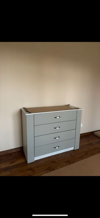 Чисто нов скрин сглобен