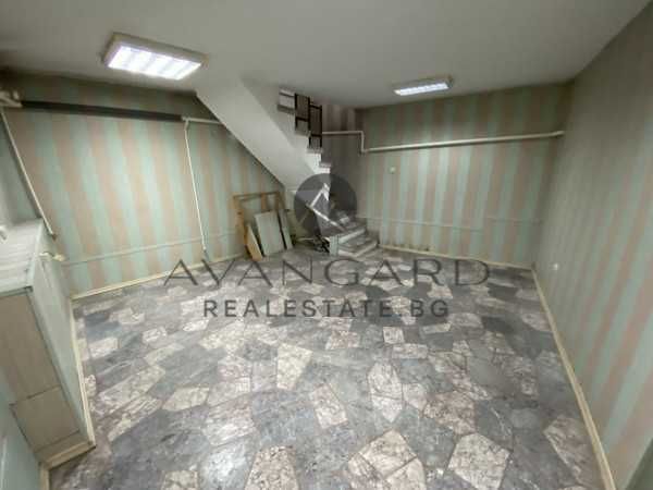 Продава се Магазин в Пловдив, Кършияка - 63 кв.м за 985 €/кв.м - Снимка #2