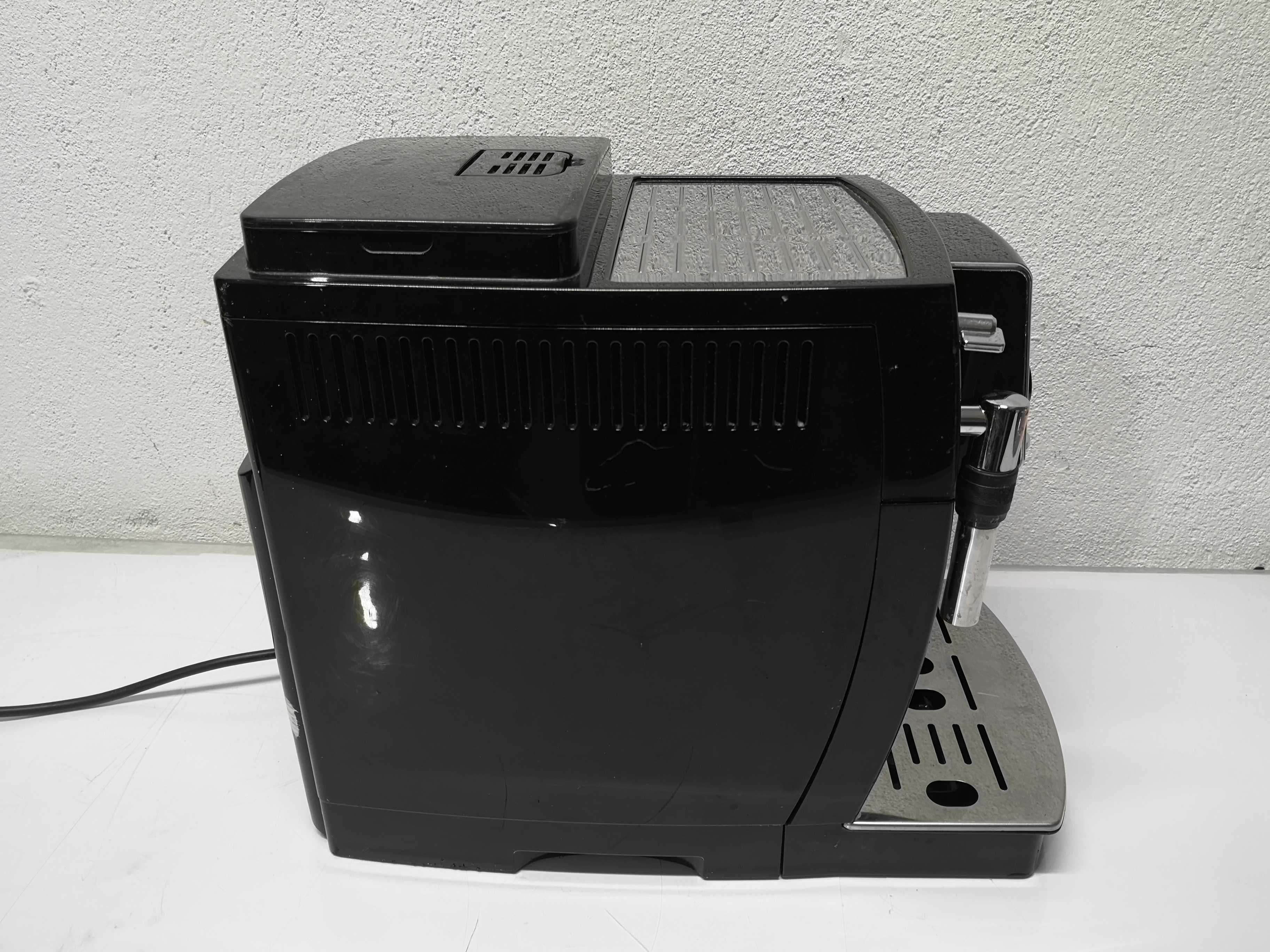Кафемашина - Delonghi ECAM 23.120.B