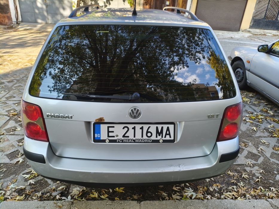 Продавам VW Pasat 1.8 T комби