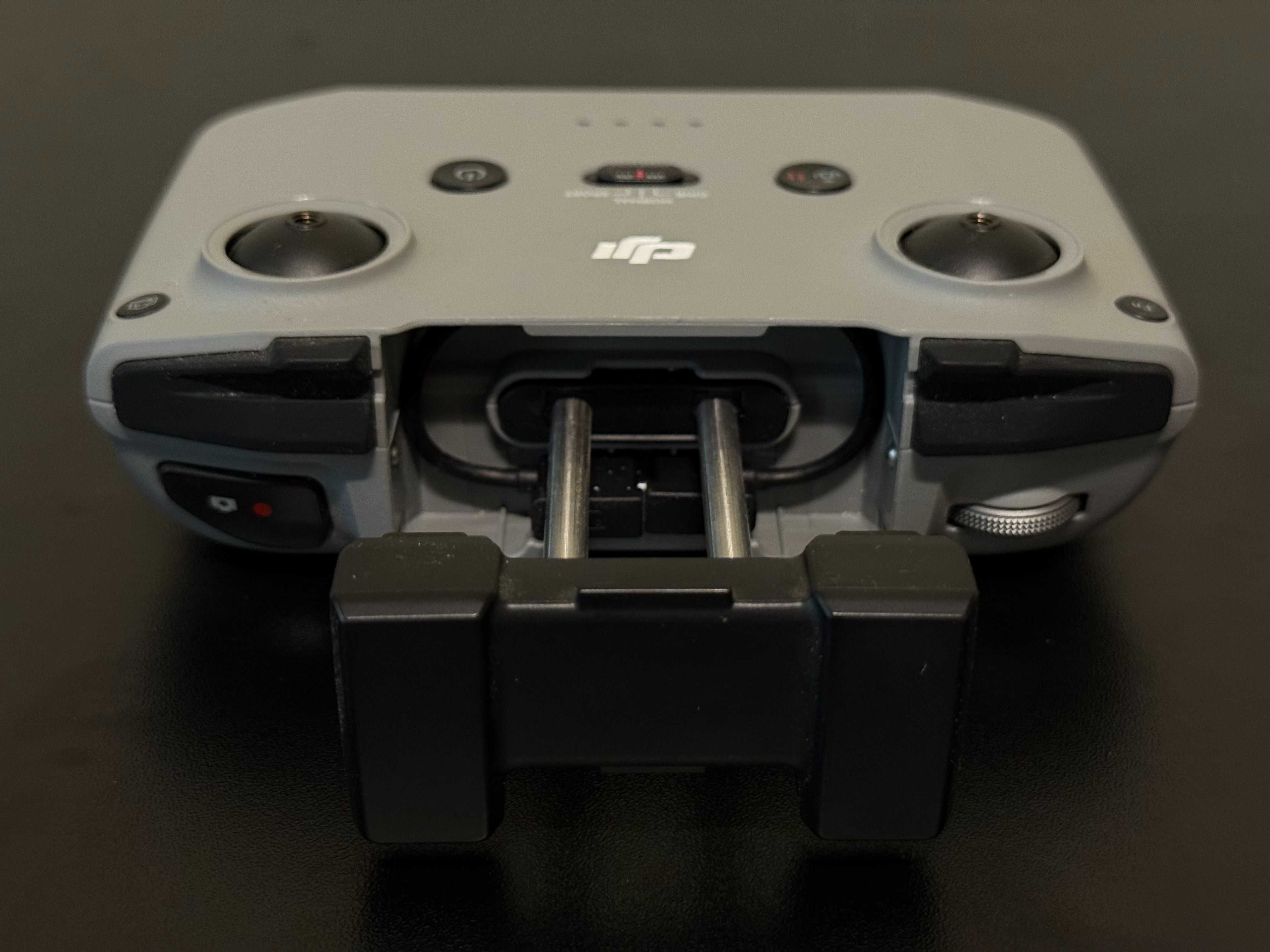 Контролер DJI RC
