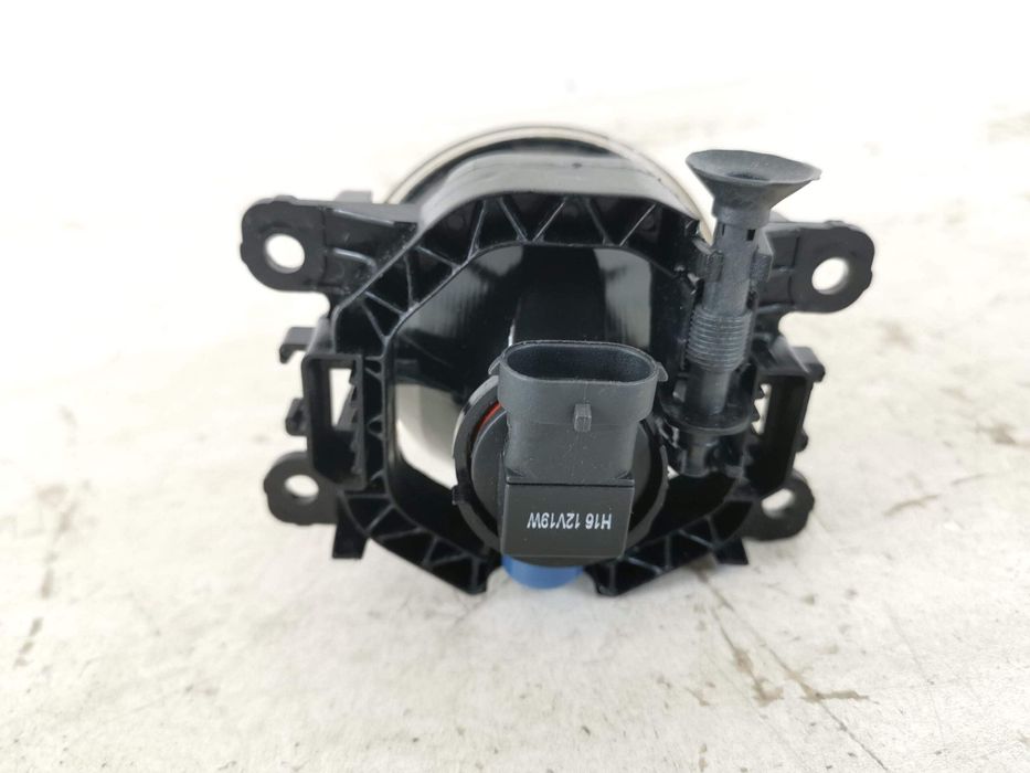 Фар за мъгла Дачия Сандеро Стъпуей / Dacia Sandero Stepway втора генер