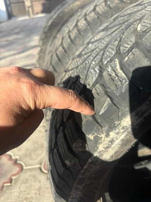 Продам зимнюю резину кумхо