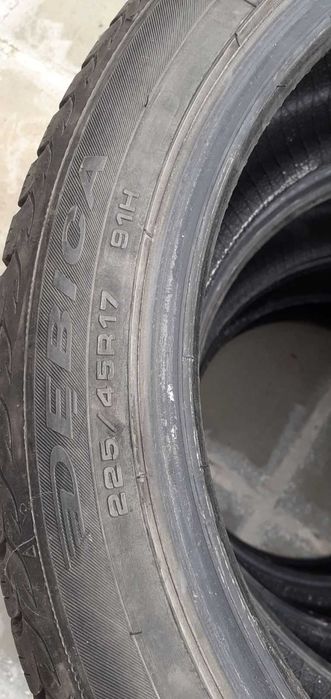 Гуми 225/45R17. Отлично състояние