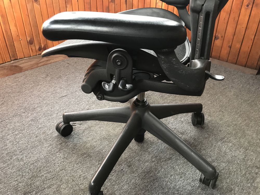 Herman Miller (Aeron)-ергономичен офис работен стол,Размер-B