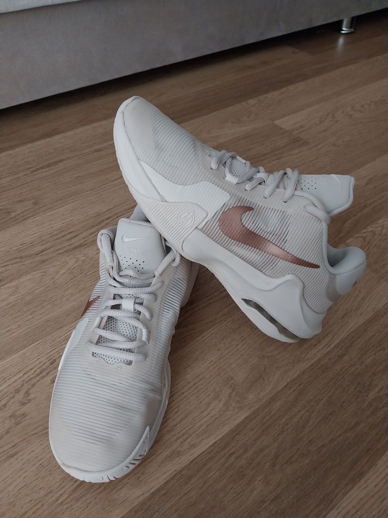 Adidasi originali Nike nr.41