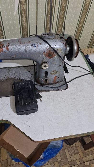 Продам швейной машинки только иголка нет рабочи
