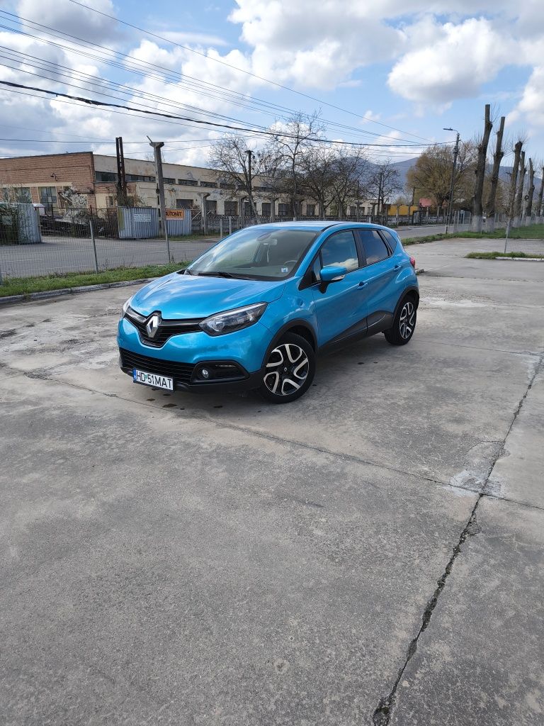 Vând Renault Captur benzina 2014