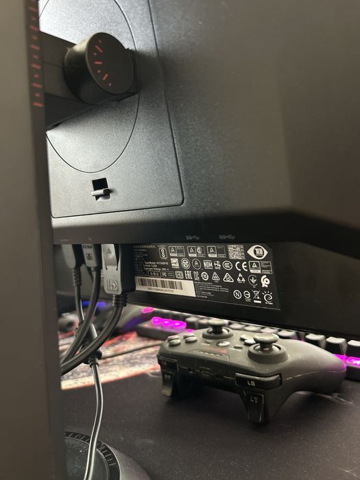 Pc Gaming + Monitor Lenovo Legion 144 hz + periferice