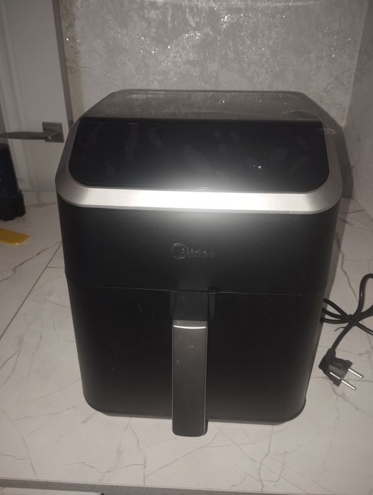 Аэрогриль Midea новая