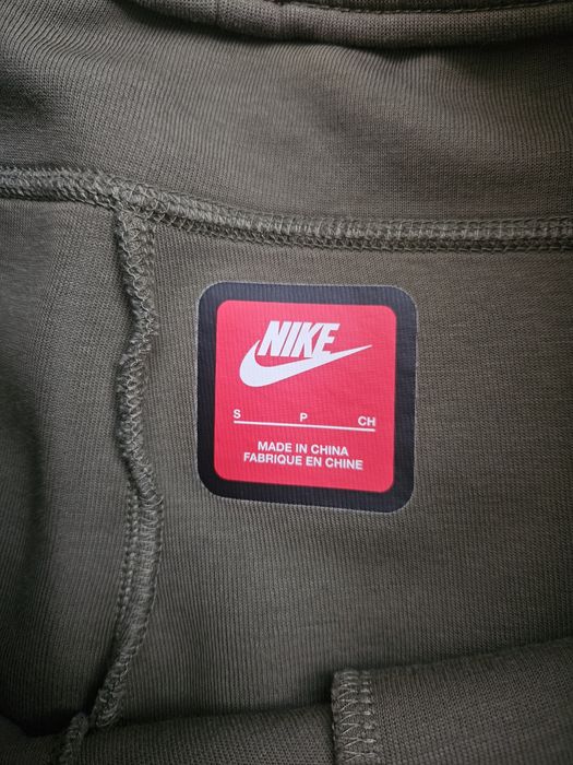 Pantaloni Nike Tech original S