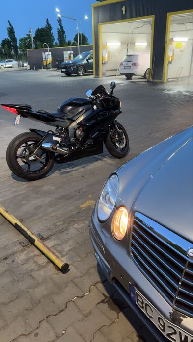 Se vinde Yamaha R6 50th Anniversary