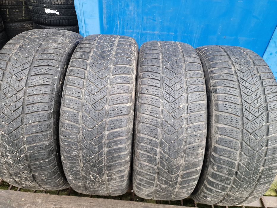 Anvelope 225/45R19 marca Pirelli, DOT 2020, 6 mm