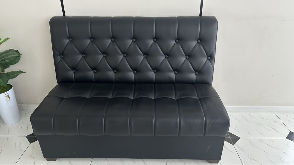 Kojali divan kreslo sotiladi 87 dollar razmeri 2.20