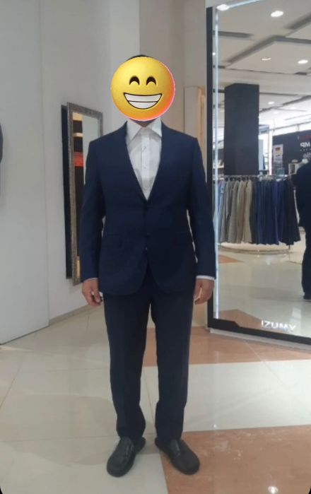 Продается мужской костюм 48 размер