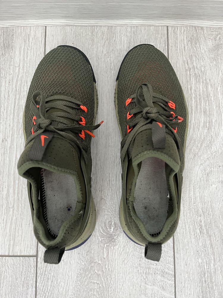 Nike Free Metcon Olive Canvas