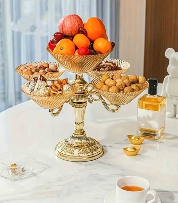 Плодова фруктиера с подвижни купи.