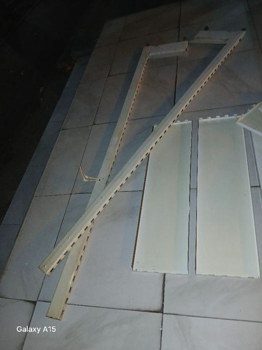 Магазиные полки для товаров