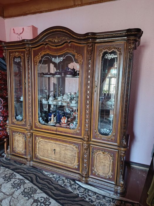 Китайский комод