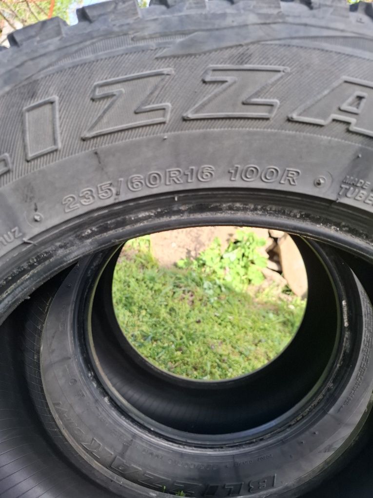 4 Броя    Bridgestone Blizzak 235 60 16
