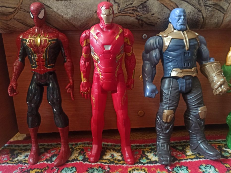 Продам Marvel  набор
