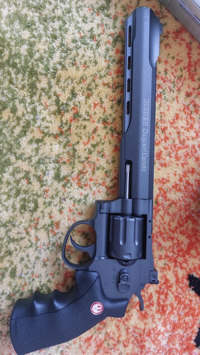 Pistoale revolver airsoft Rugger superhawk 4 jouli co2 full metal