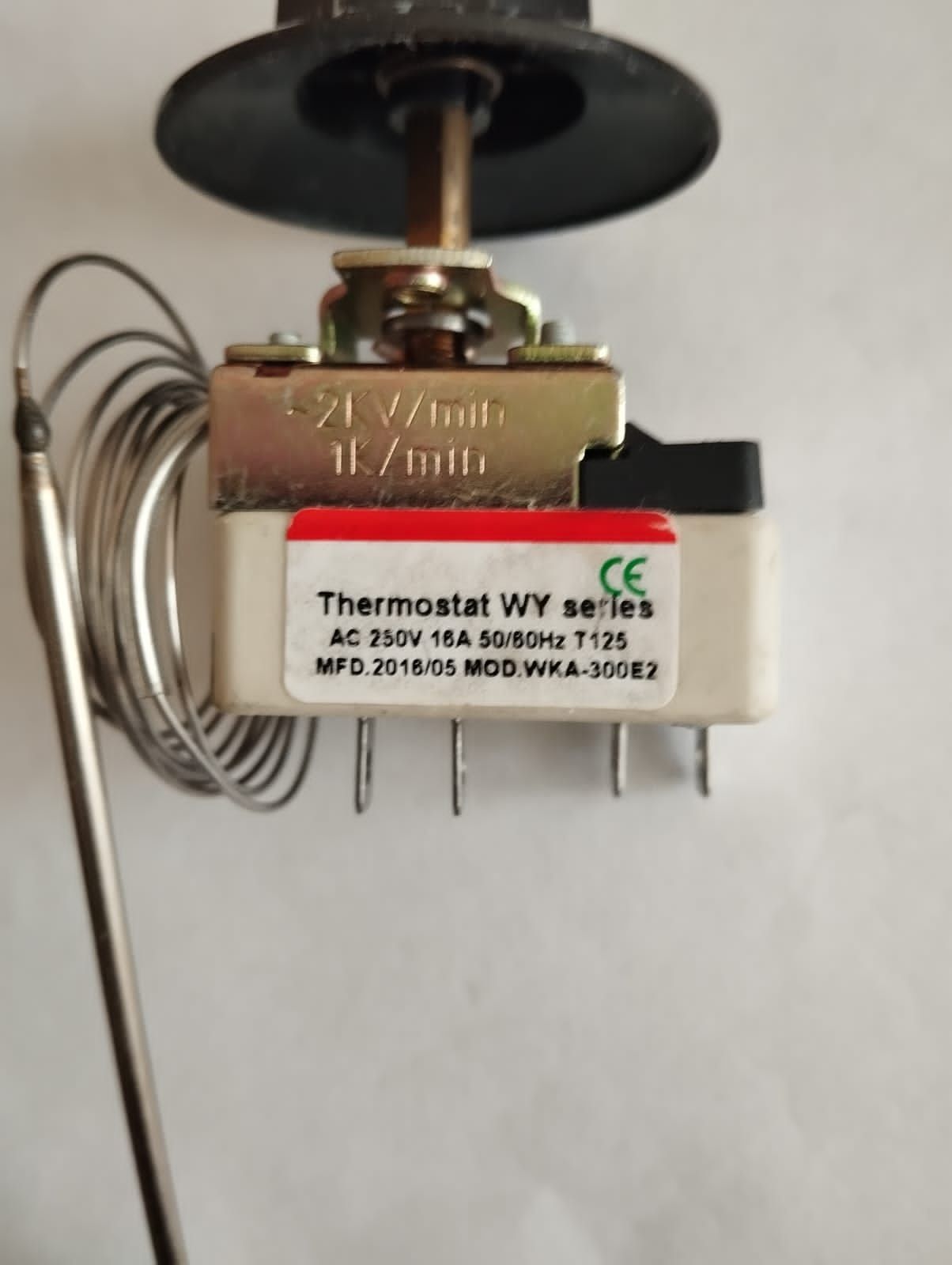 Продам термостат капиллярный  WY, датчик реле темпер. Темпер Контролер