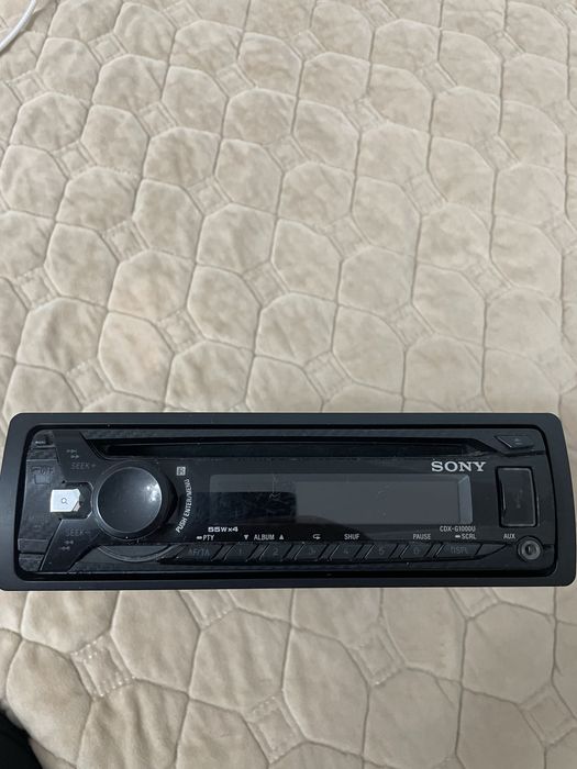 Магнитола SONY cdx-q1000u
