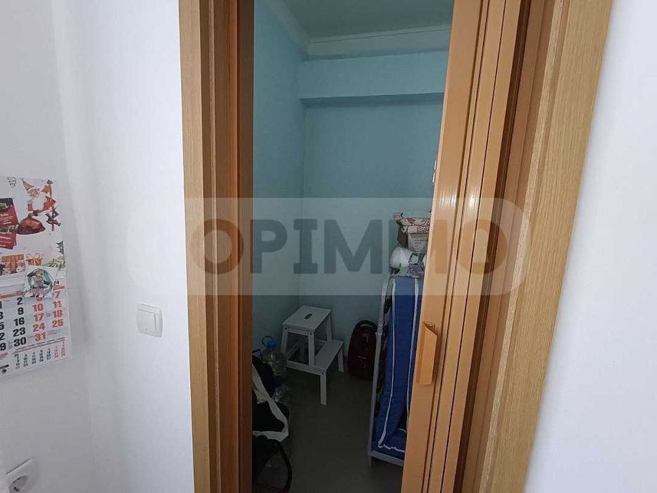 Дава се под наем Тристаен апартамент в Варна, Зимно кино Тракия - 90 кв.м за 612 € - Снимка #8