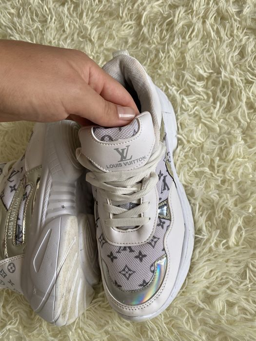 Adidasi super comozi si usori