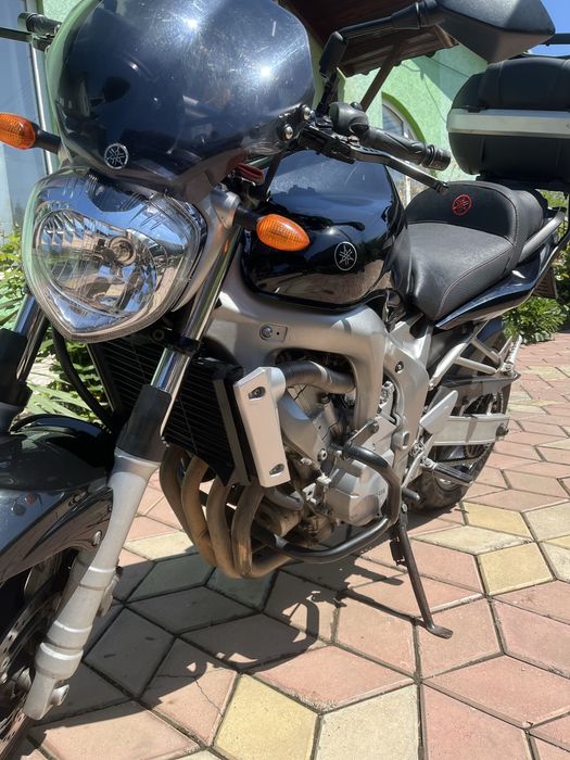 Yamaha FZ6-N Fazer