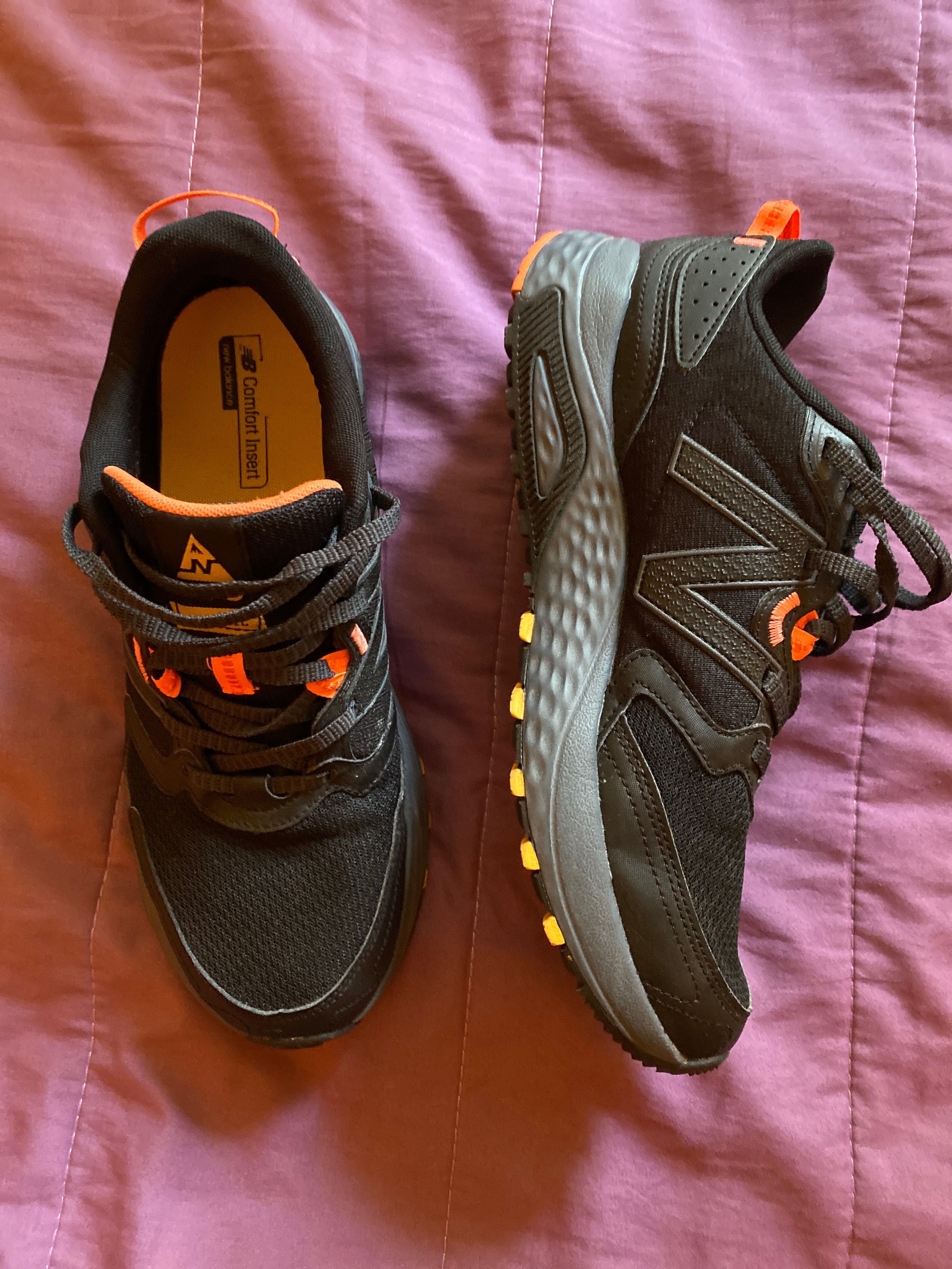 Маратонки new balance