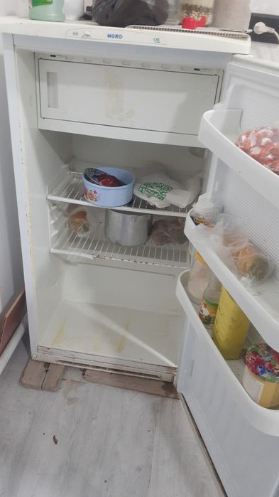 Холодильник сатылады срочно