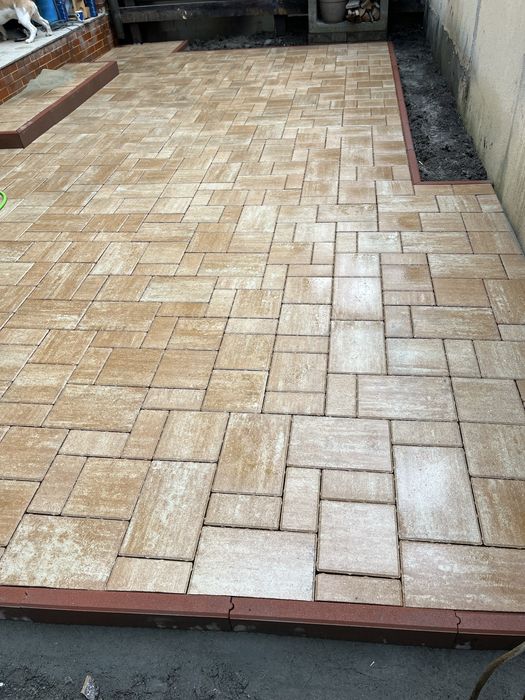 Montaji pavaj , borduri,rigole