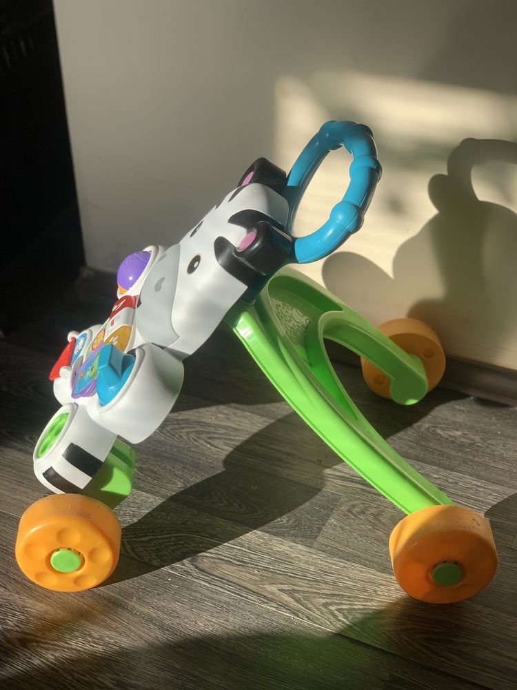 Уокър за прохождане Fisher Price