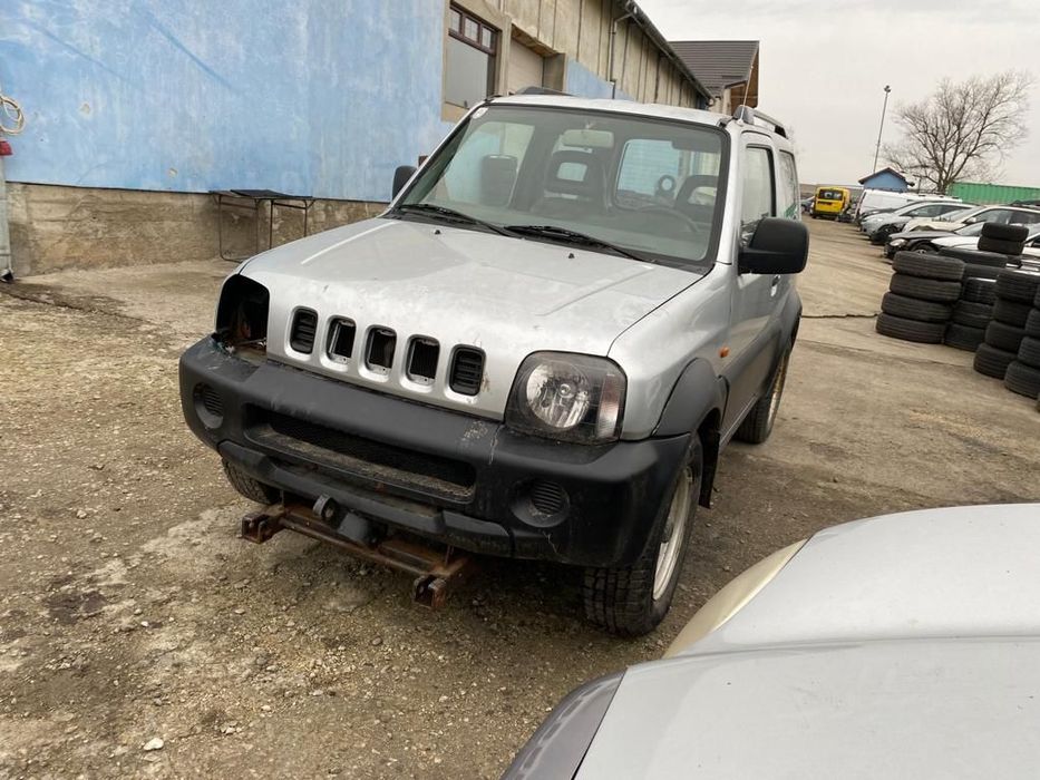Dezmembrez piese Suzuki Jimny
