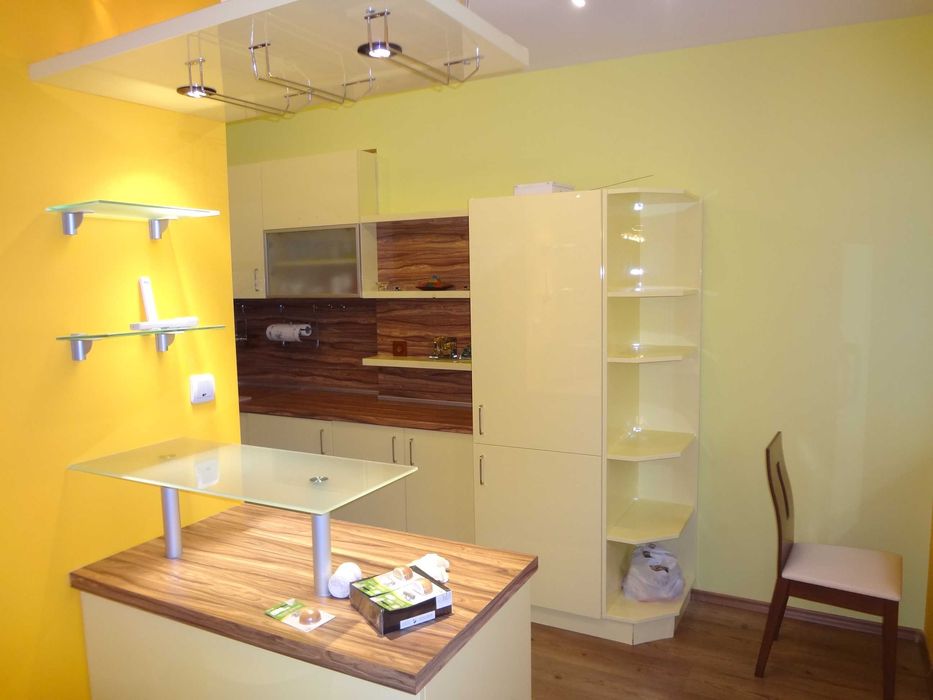 Уютен тристаен апартамент под наем в Яворов