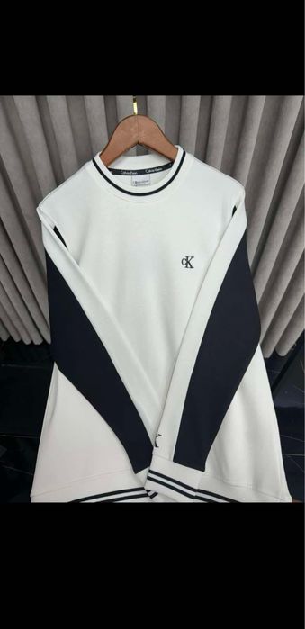 Calvin Klein блузки