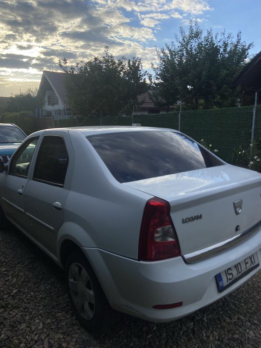Dacia Logan 1.5 DCI + cauciuri de vară