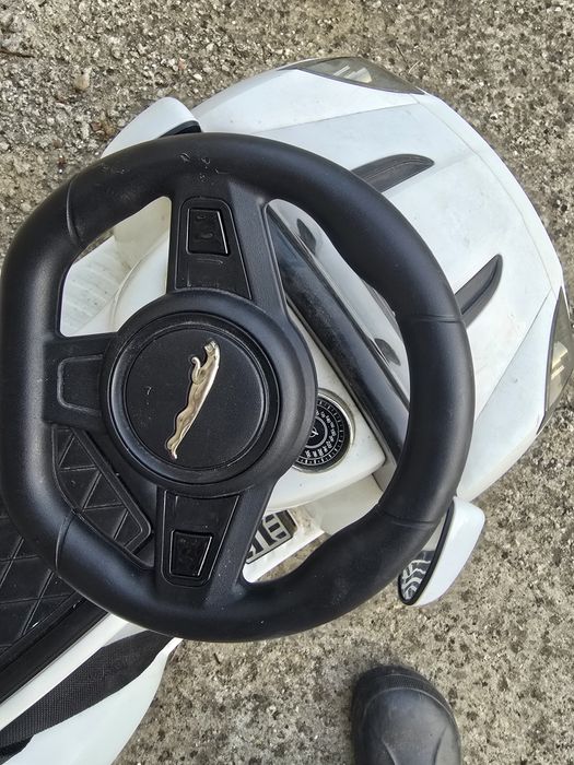 Vand masinuta electrica jaguar f-type