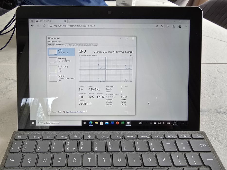 Таблет/лаптоп Microsoft Surface Go 128gb + 8GB RAM