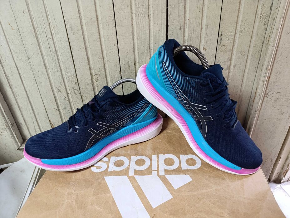''ASICS GlideRide 2''оригинални маратонки 42 номер