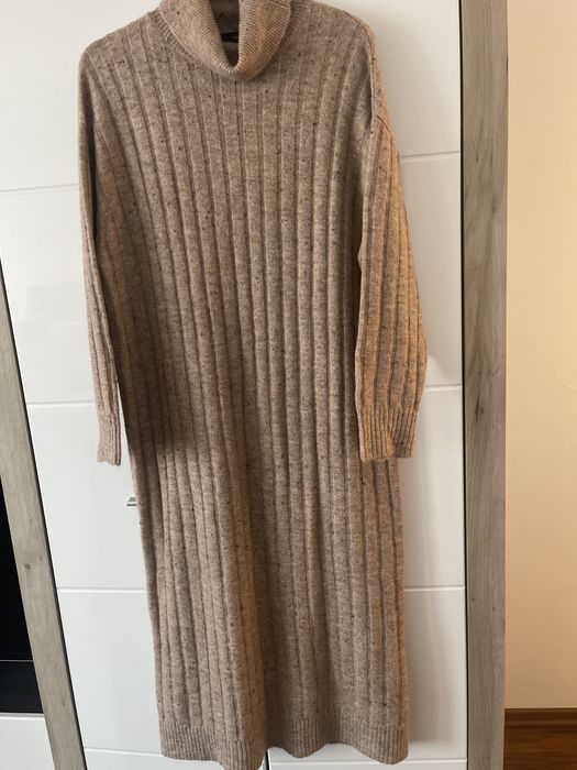 Rochie cu amesc din lana, Mango