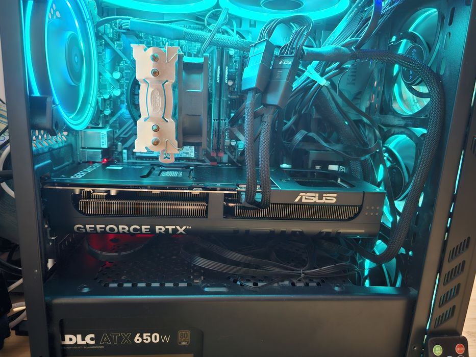 PC Gaming/Workstation-Intel i7+GTX 1070 ROG + RGB-Gata de Joc!