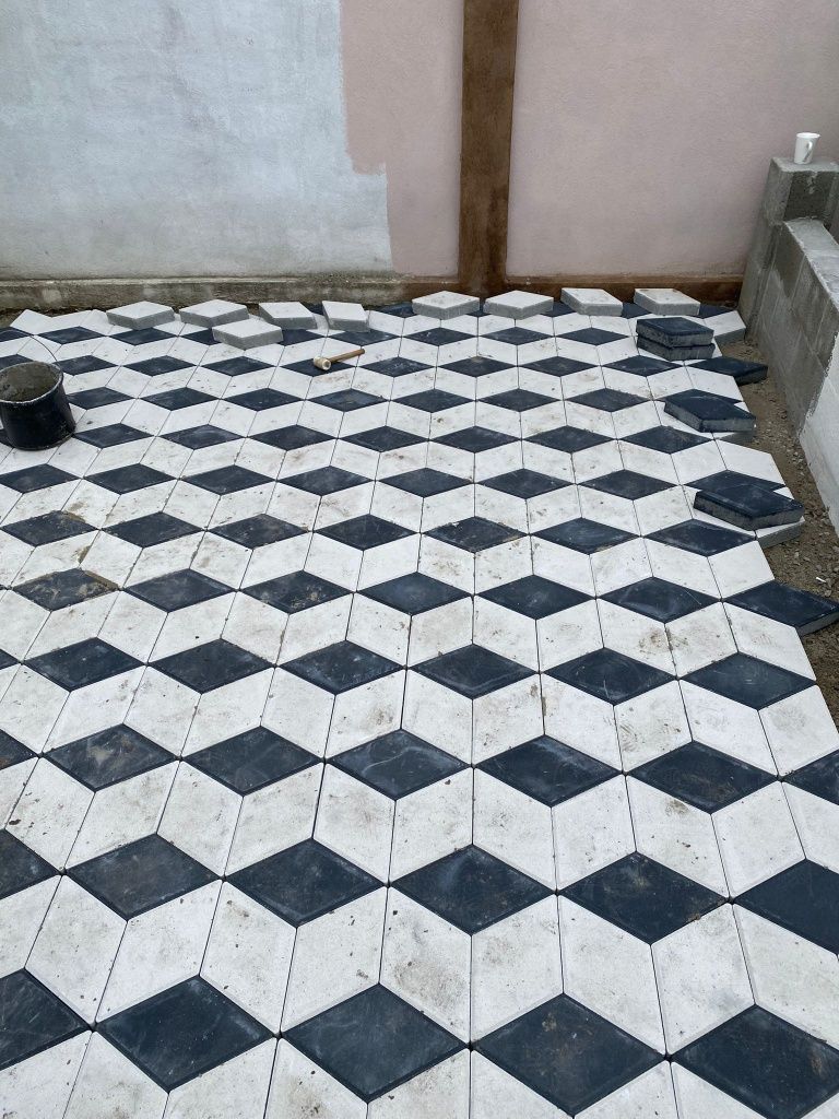 Pavele Borduri Montatori