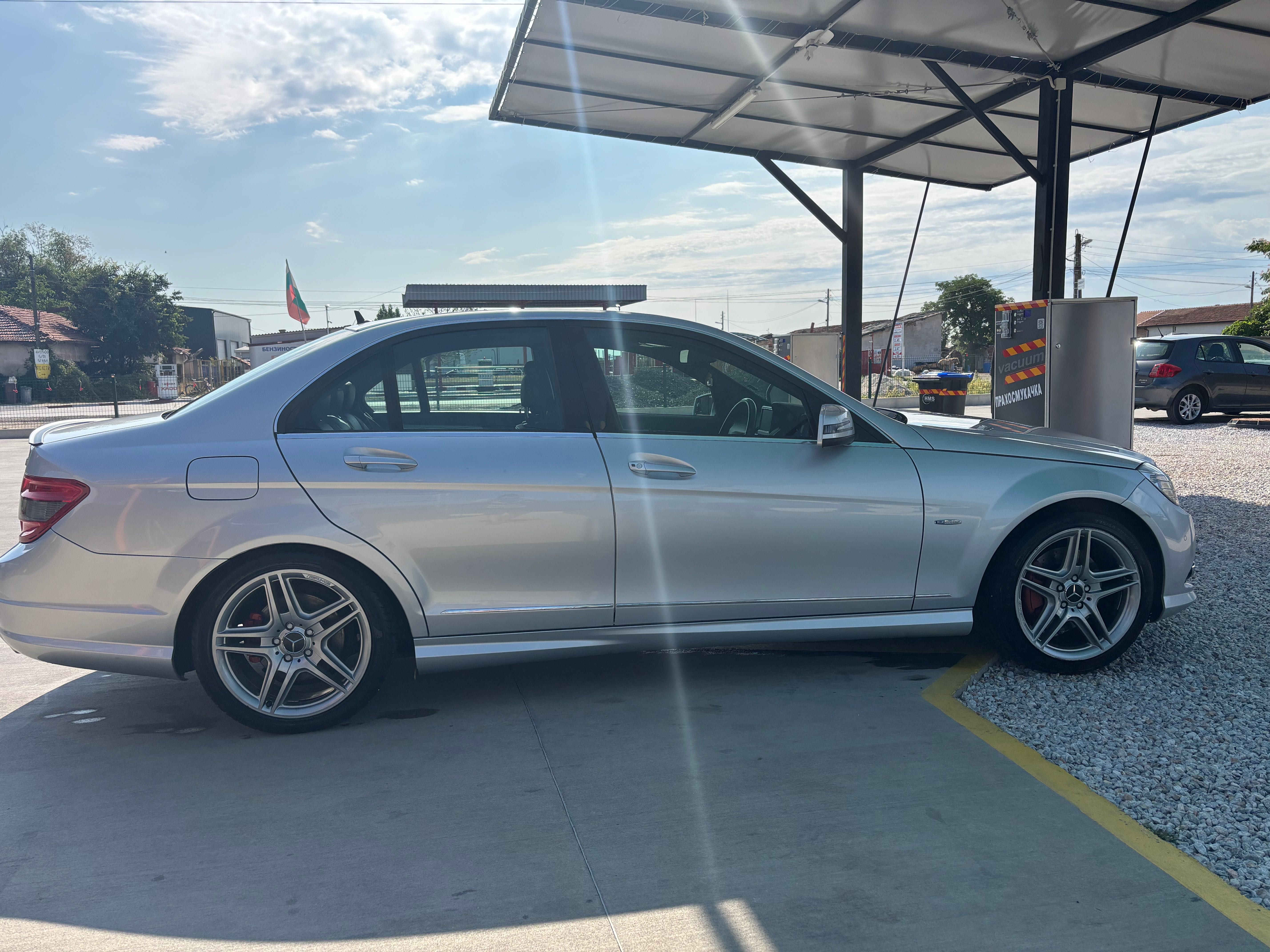 AMG джанти със гуми Sport Pack R18